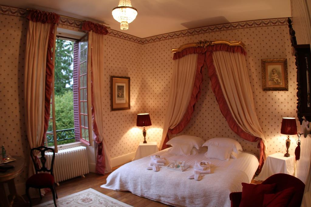 Chateau Du Breuil Bed & Breakfast Gevrolles Rom bilde