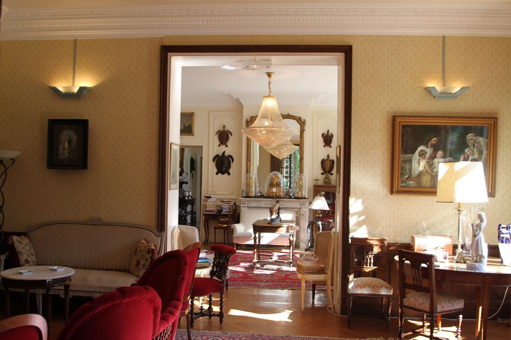 Chateau Du Breuil Bed & Breakfast Gevrolles Eksteriør bilde