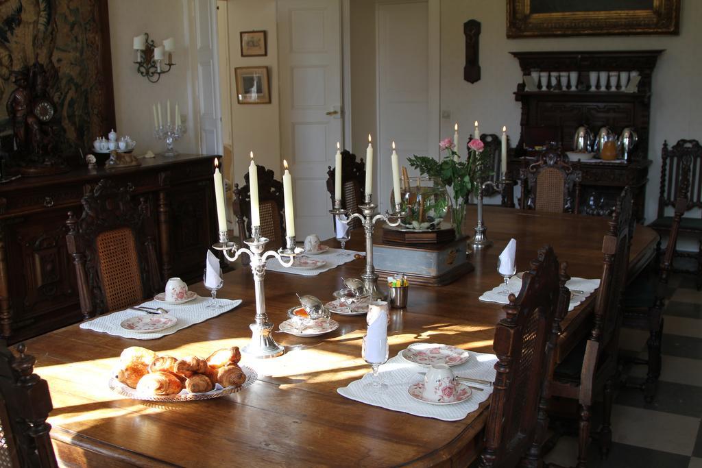 Chateau Du Breuil Bed & Breakfast Gevrolles Eksteriør bilde