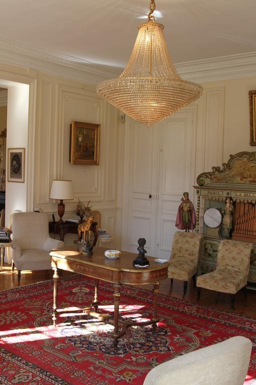 Chateau Du Breuil Bed & Breakfast Gevrolles Eksteriør bilde