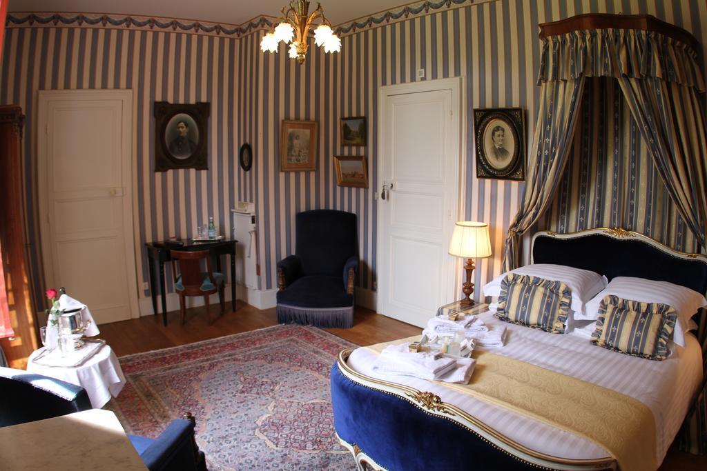 Chateau Du Breuil Bed & Breakfast Gevrolles Rom bilde