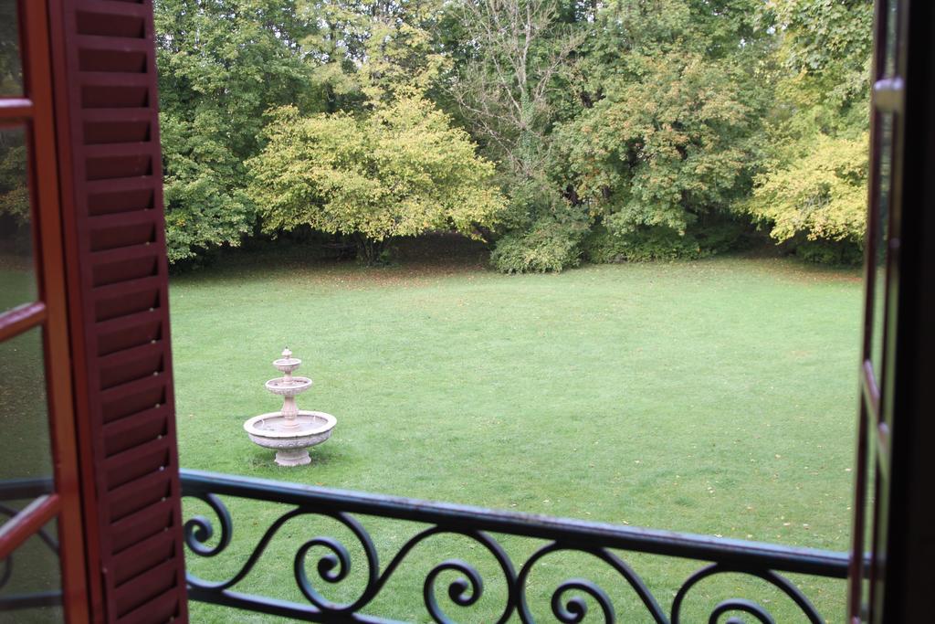 Chateau Du Breuil Bed & Breakfast Gevrolles Rom bilde